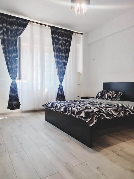 Militari Residence, Trattoria Roz Cafe