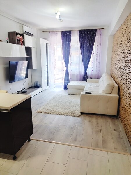 Militari Residence, Trattoria Roz Cafe